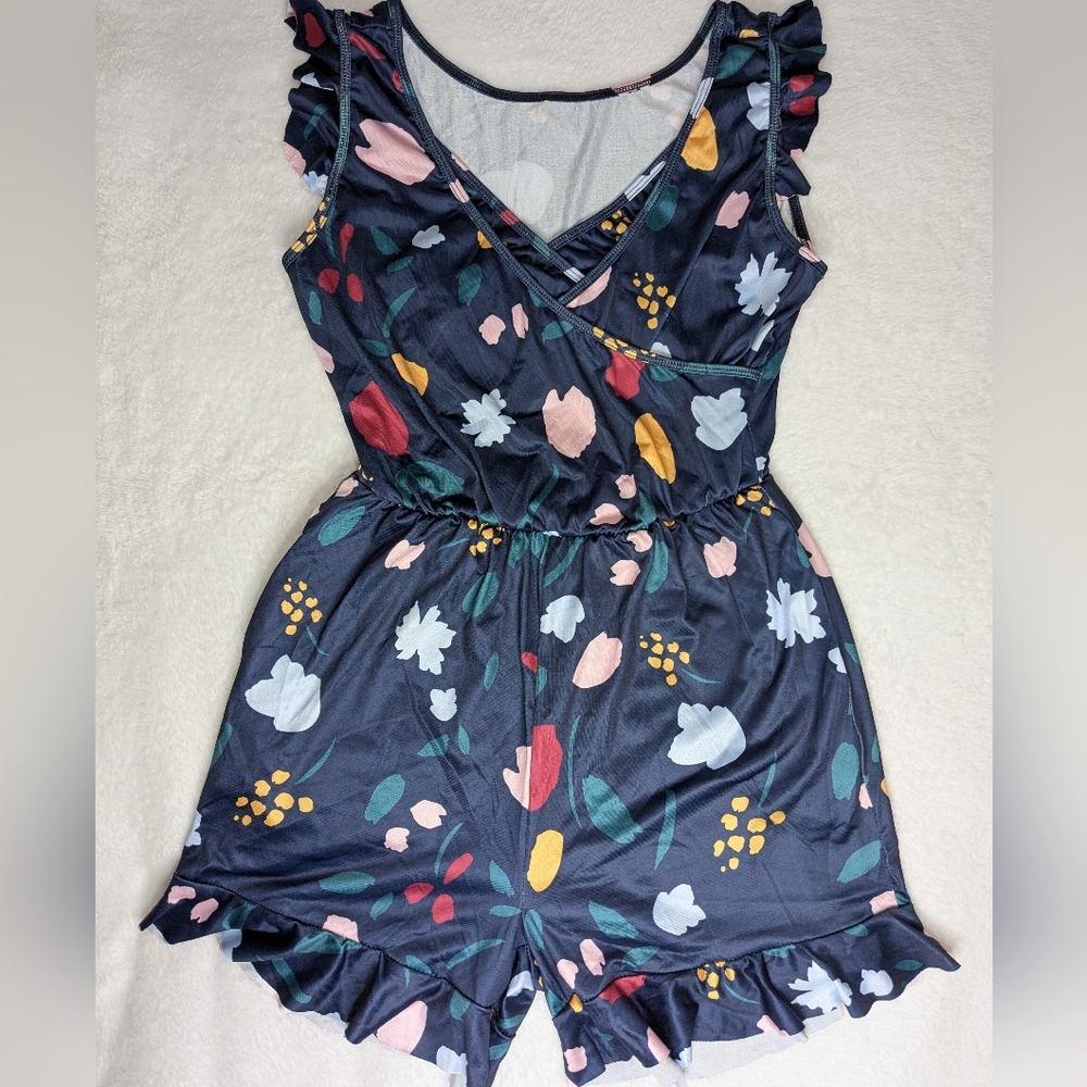 SheCurve Swim Romper With Built-in Bra and Shorts Size 4-6 NWOT